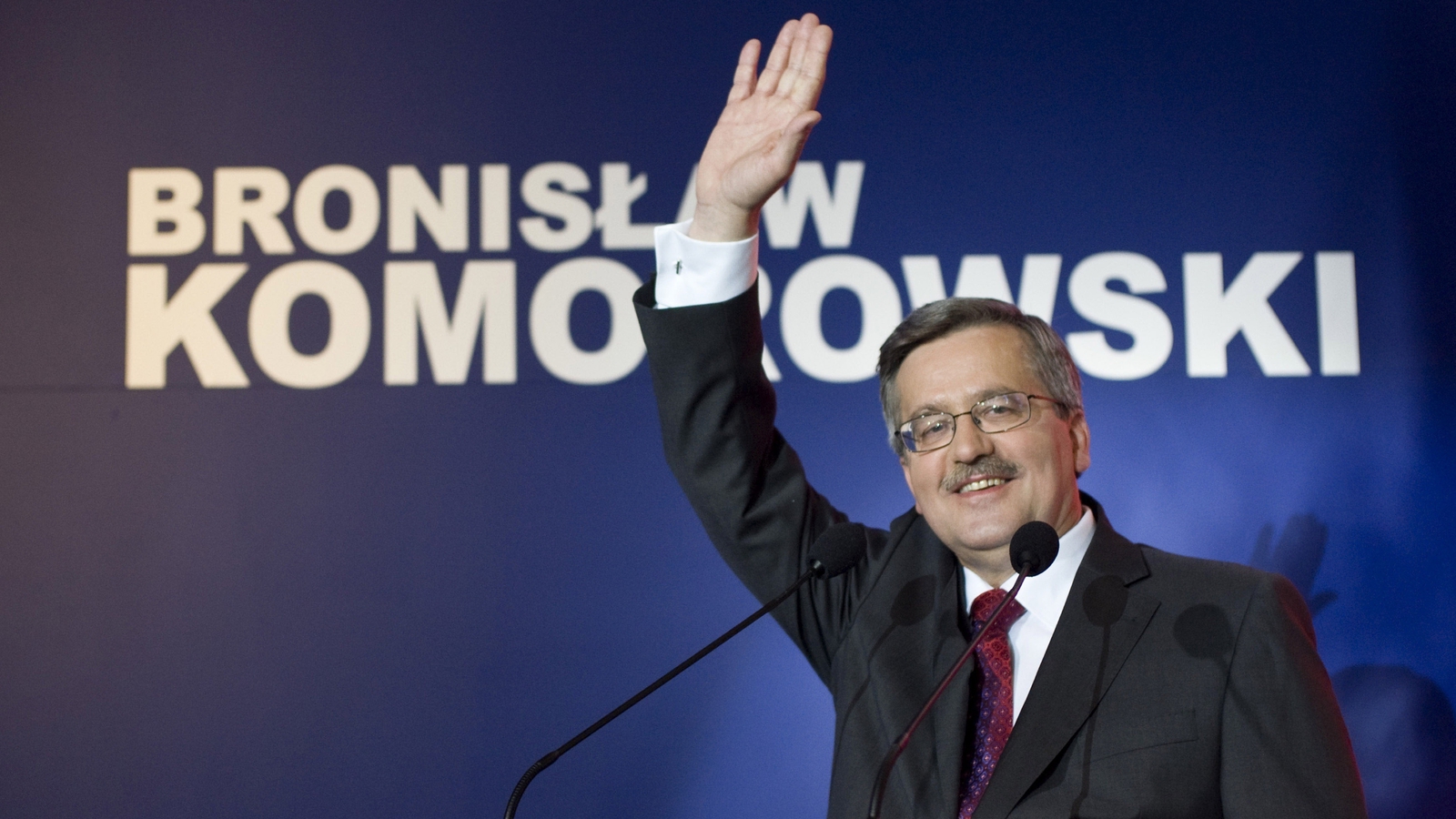 Komorowski Wins Tight Polish Election
