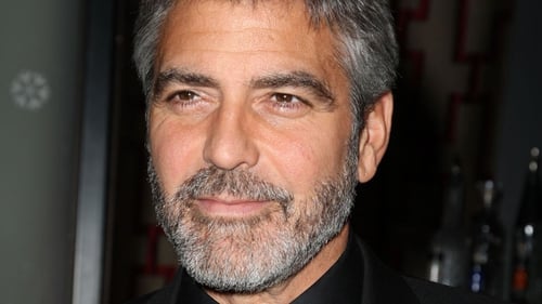 Clooney - Has custom-made retreat made at studio