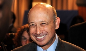 Goldman Sachs CEO Lloyd Blankfein saw his first salary decrease in four years last year
