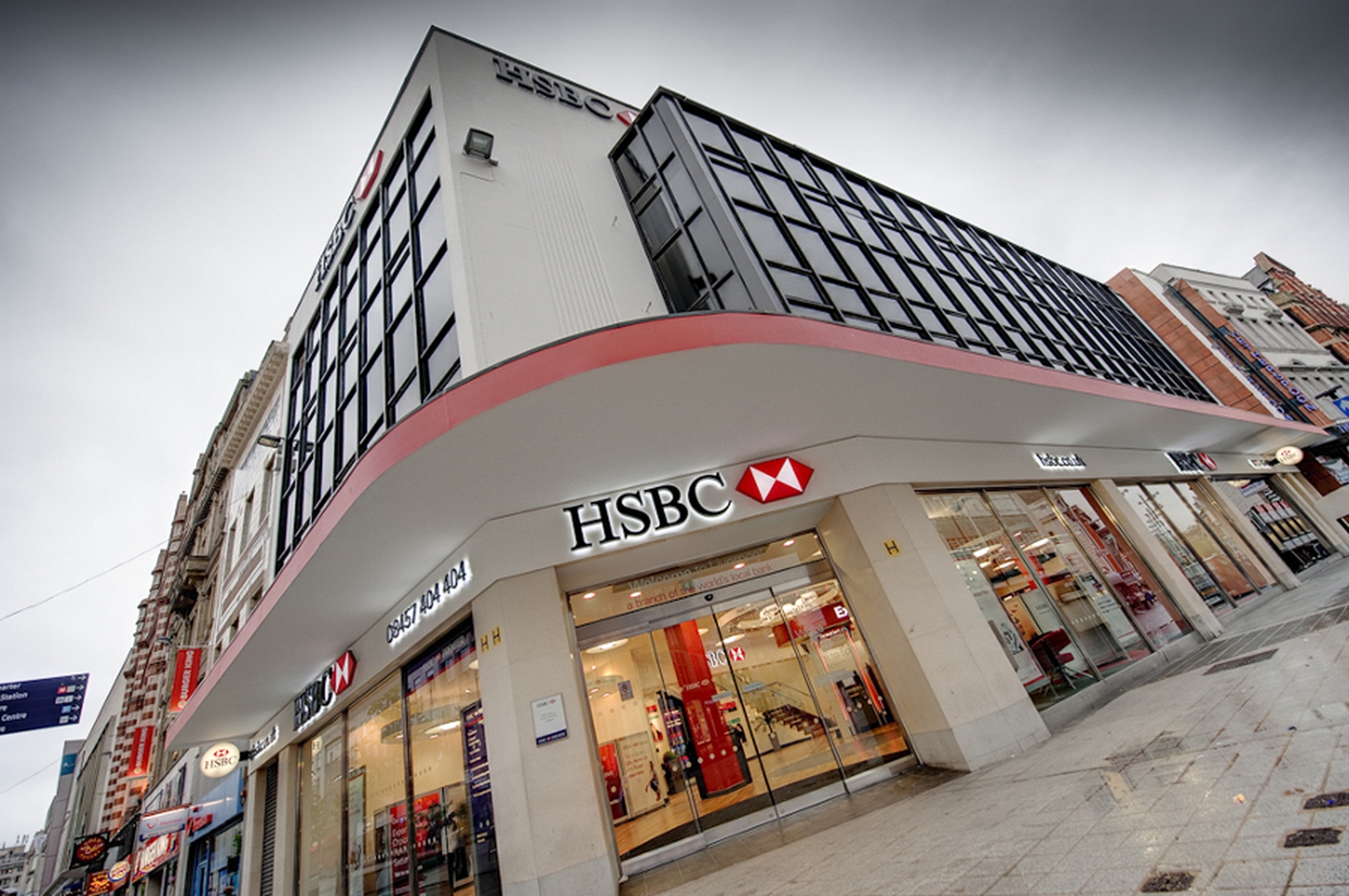 hsbc-to-close-62-branches-in-the-uk