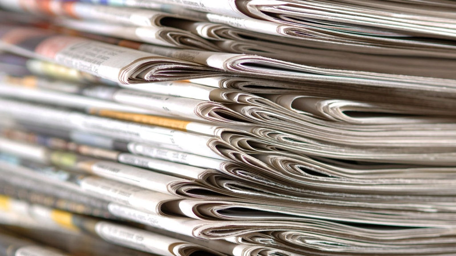 Daily Sunday Newspaper Circulation Figures Fall