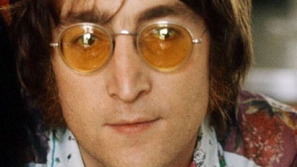 John Lennon: where's me guitar?
