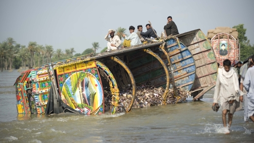 Pakistan - Death toll expected to rise