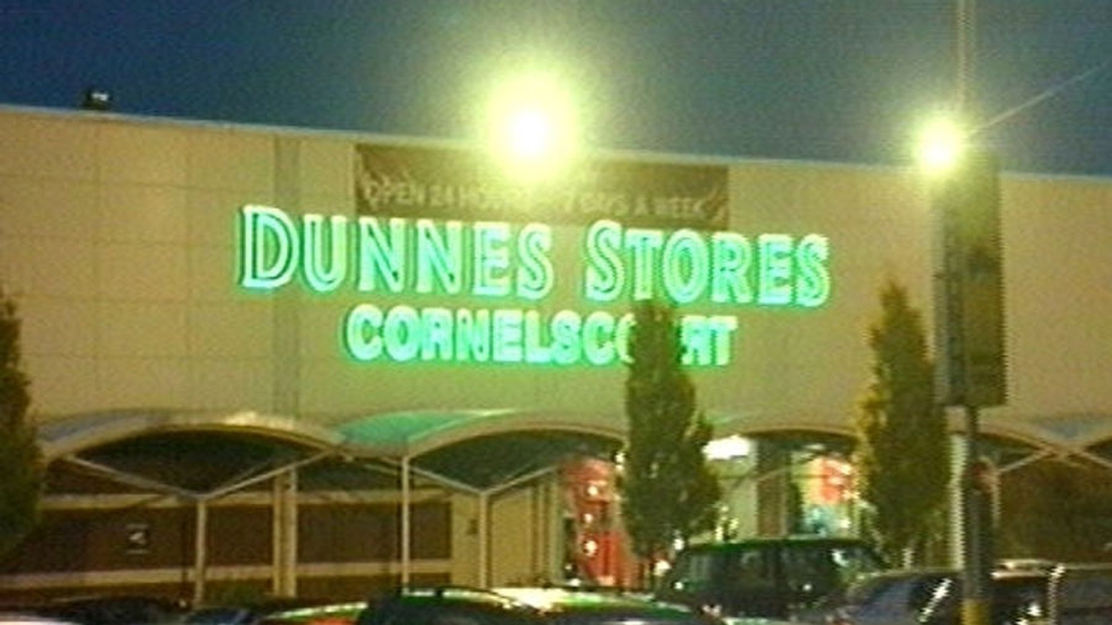 Dunnes Stores closed as part of roof collapses