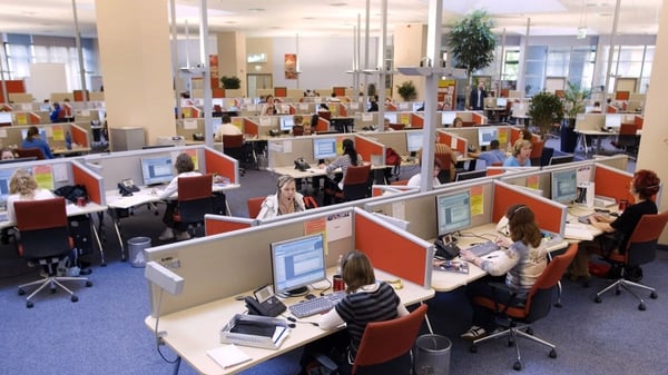 Work - More sick days in larger firms