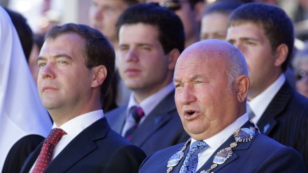 Medvedev & Luzhkov - Moscow mayor criticised the president