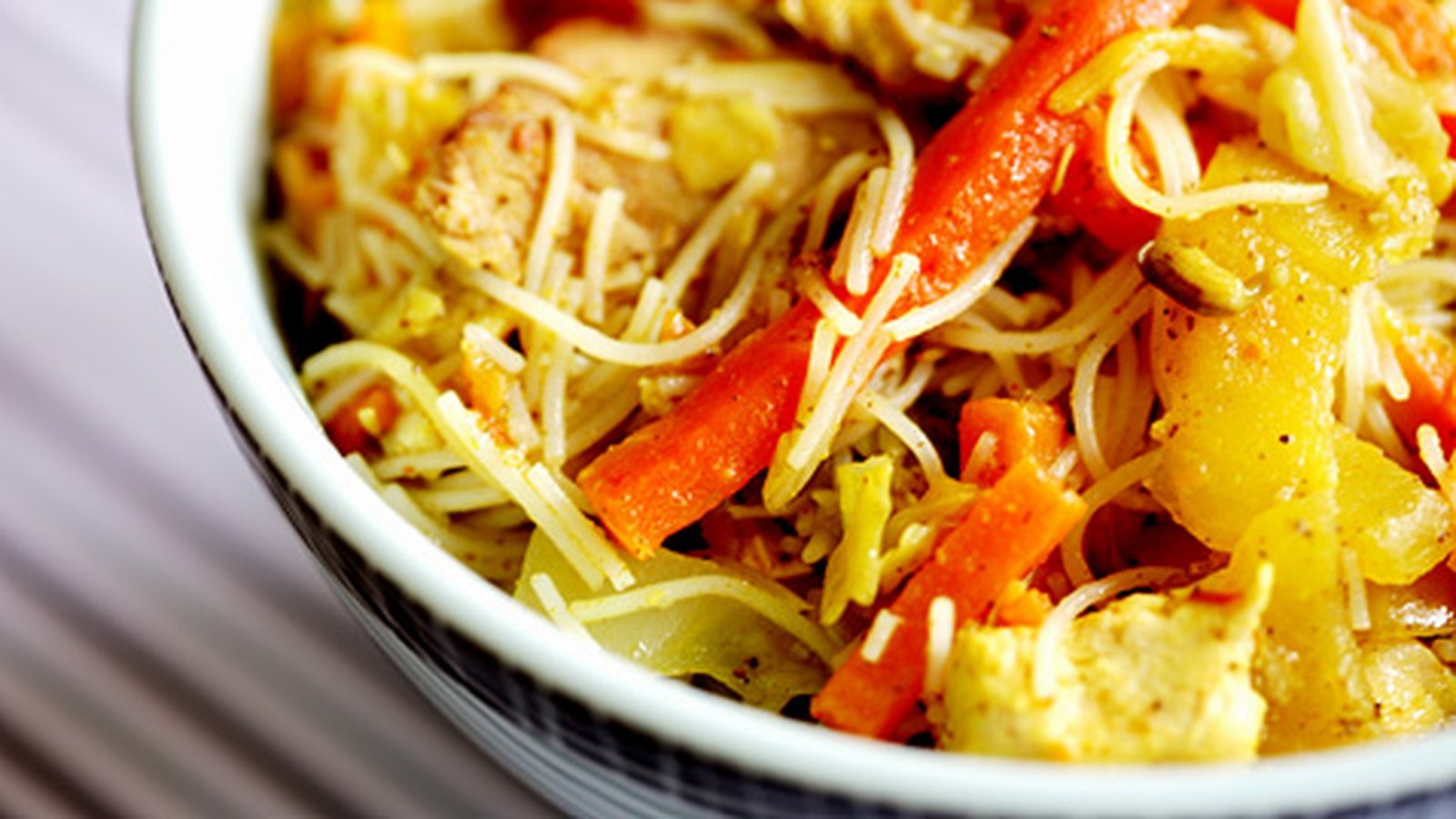 Healthy Singapore Noodles
