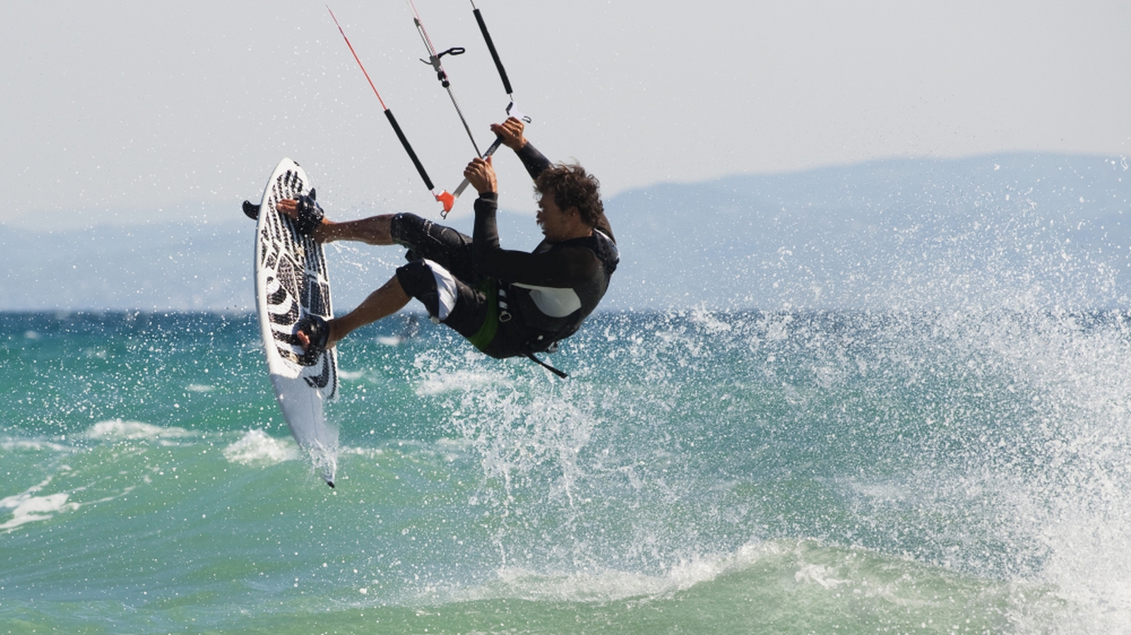 Kitesurfer dies in French resort