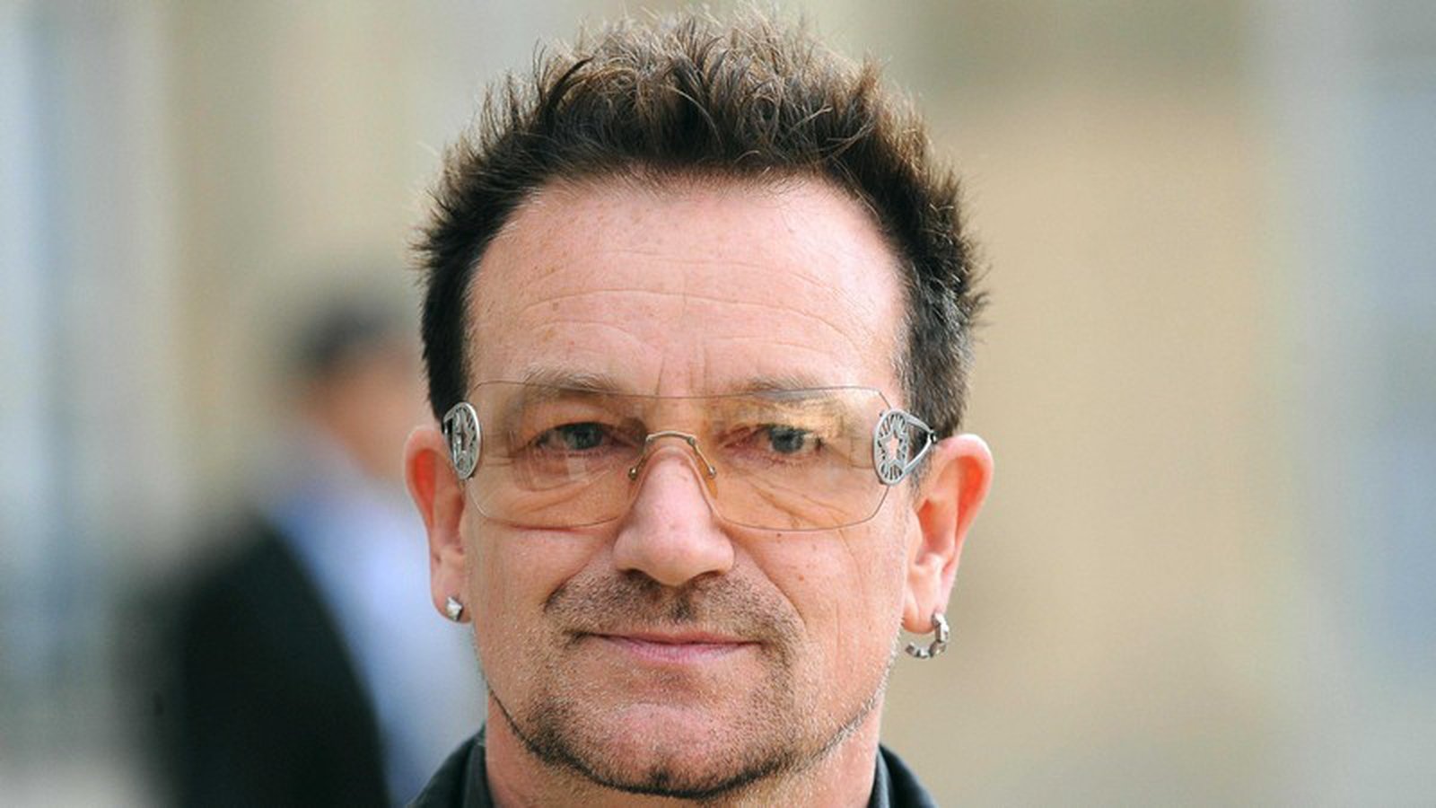 Oilers center Gilbert Brule picks up hitchhiking Bono of U2 near