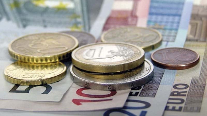 7:50am Business News