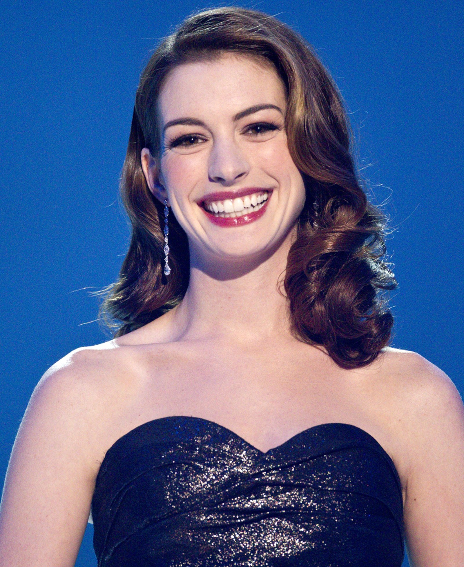 Today's Top Look - Anne Hathaway