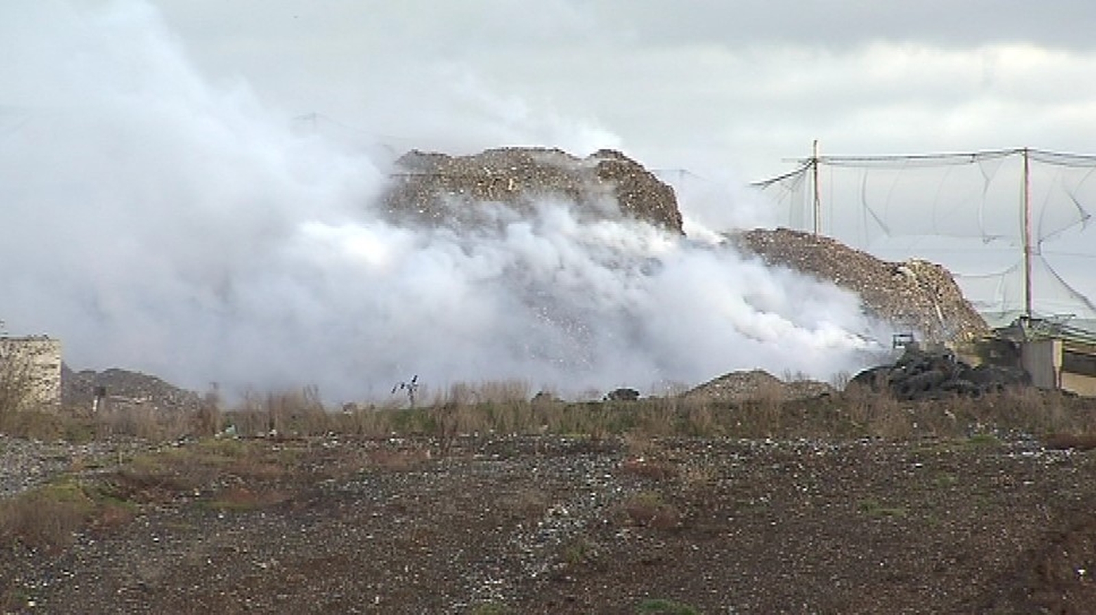 Kildare residents move as landfill burns