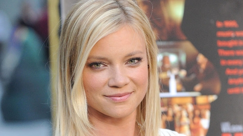 Amy Smart doppelganger