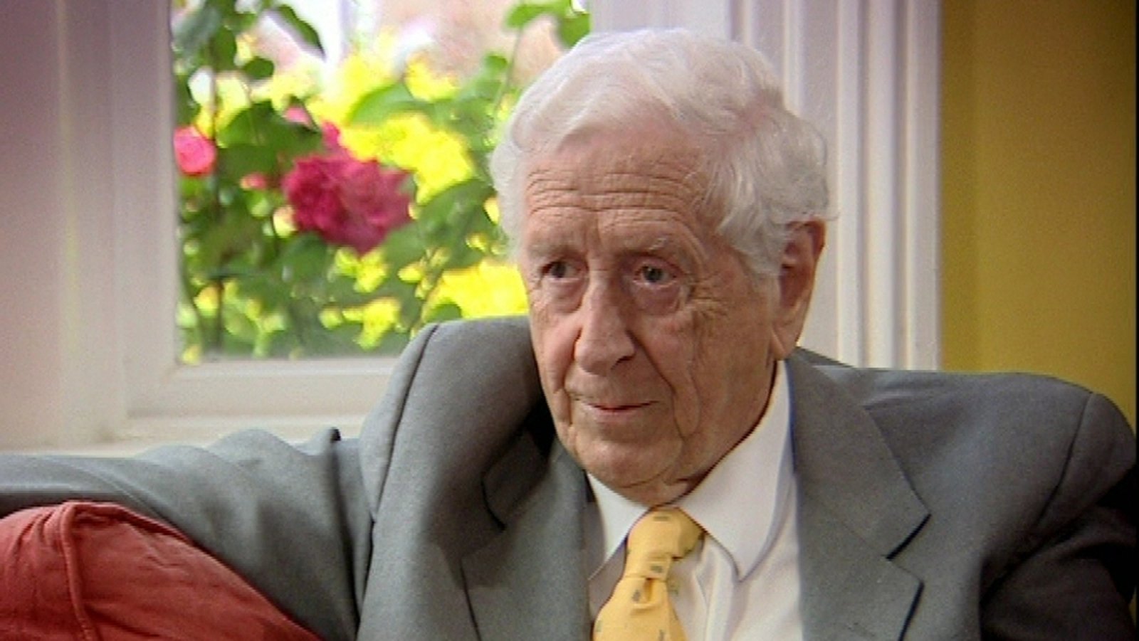 Business pays tribute to Garret FitzGerald