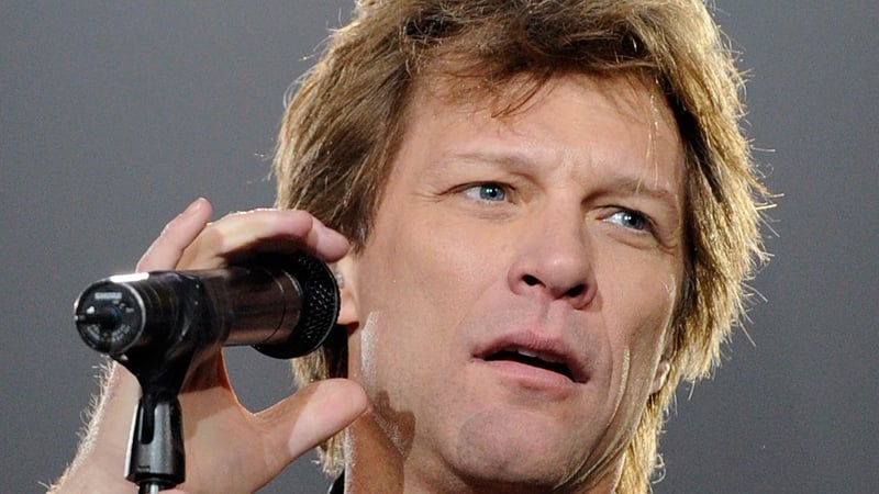 Bon Jovi has Dublin knee operation