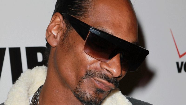 Snoop Dogg brushes up on his history by watching GoT