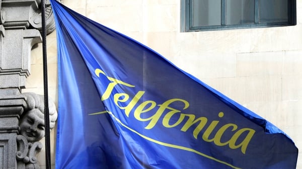 Telefonica's net profit slumped 35% last year