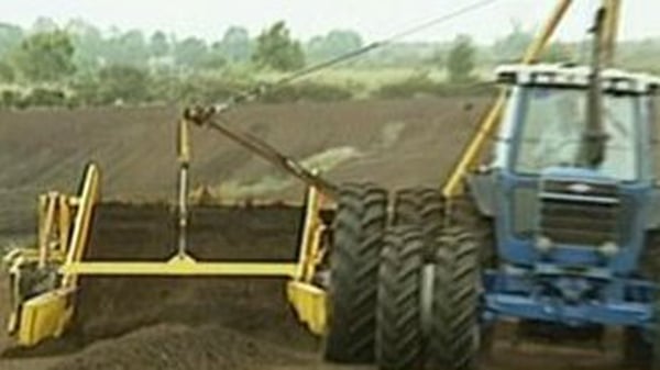 Unions claim the failure of Bord na Móna to pay a wage settlement is at the centre of the dispute