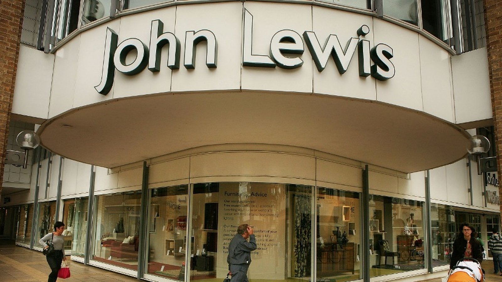 Staff pay blunder costs UK's John Lewis £40m