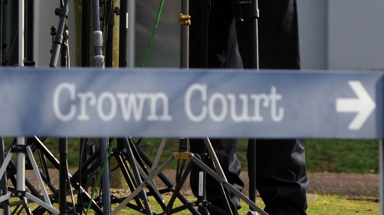 England considers televising court cases