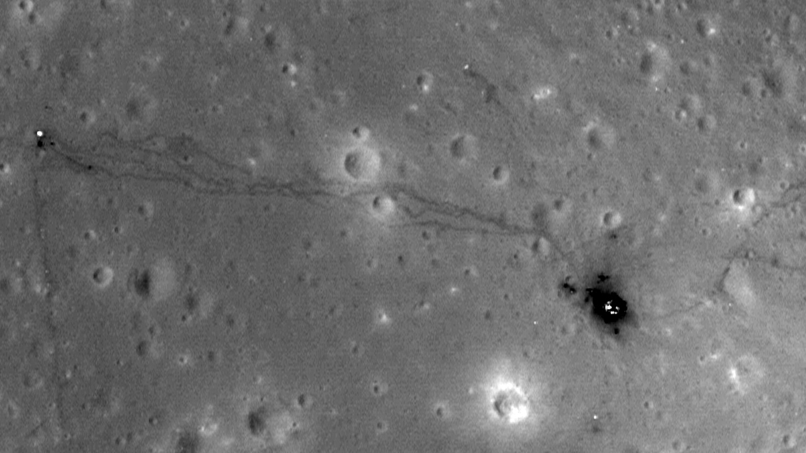 lunar reconnaissance orbiter photos of apollo landing sites