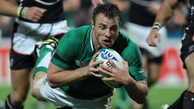 Tommy Bowe scores