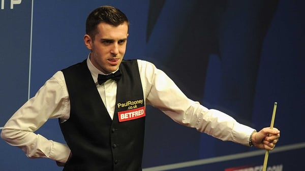 Mark Selby rattled the jaws of the pocket with his final ball