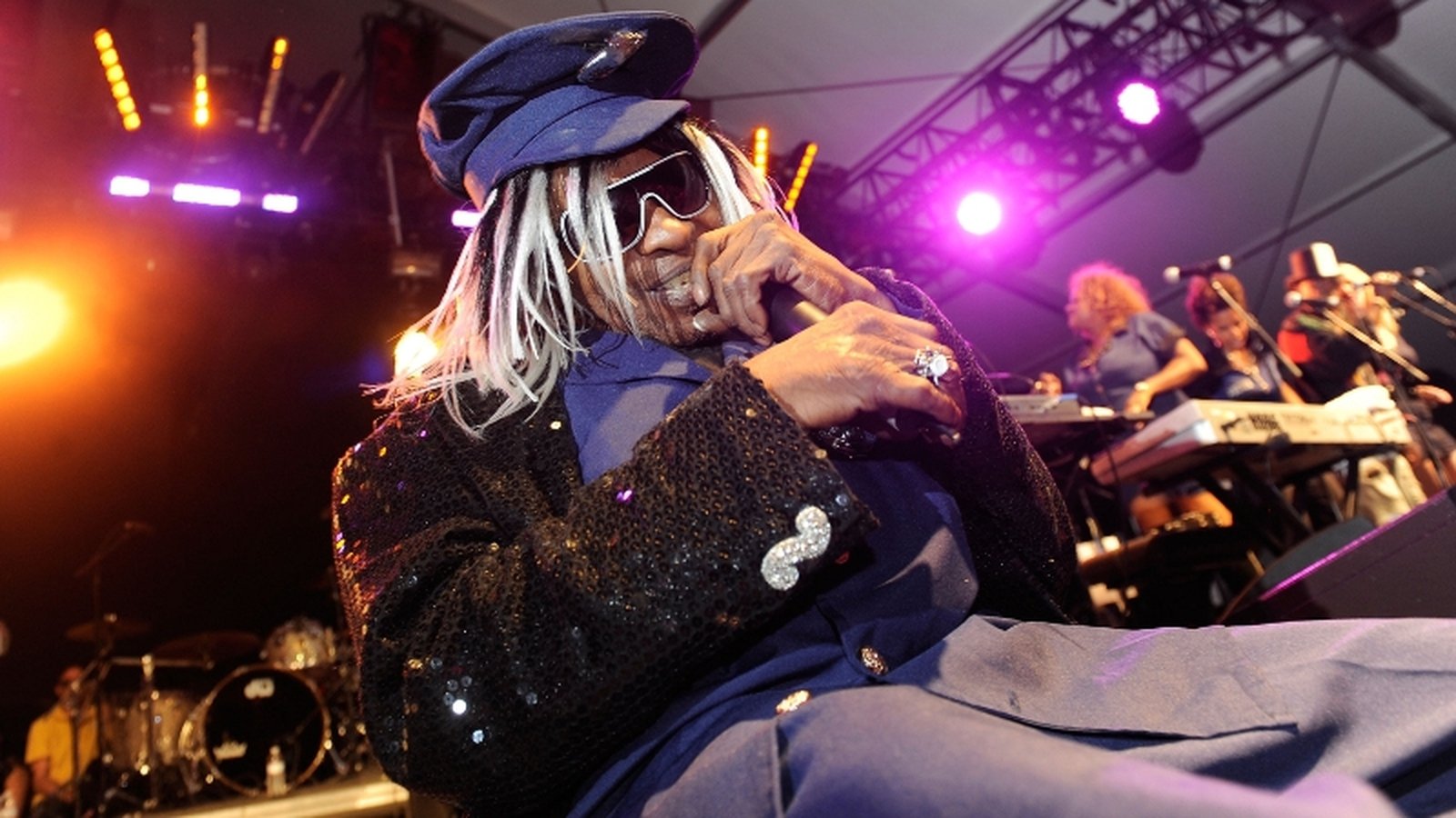 Music legend Sly Stone now homeless