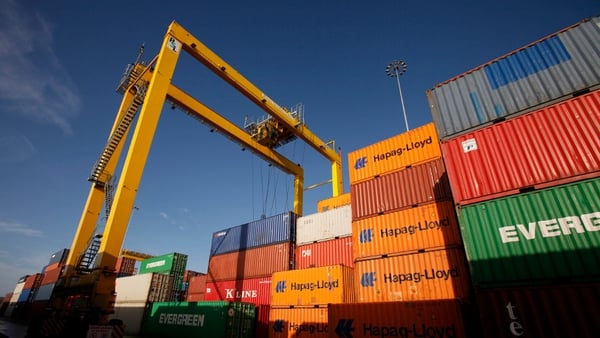 The ESRI says the continuing slowdown in the world economy is starting to have an impact on Irish trade