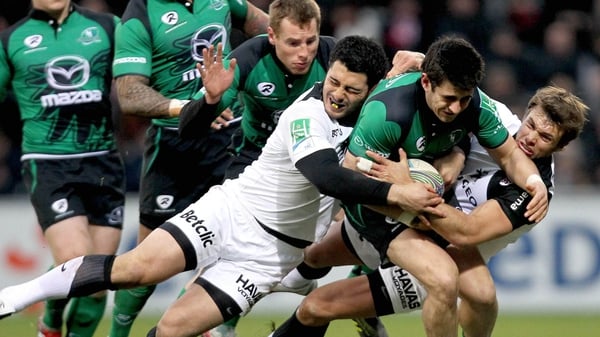 Yann David and Vincent Clerc get to grips with Connacht's Tiernan O'Halloran
