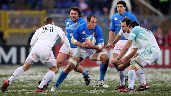 Italy 15-19 England