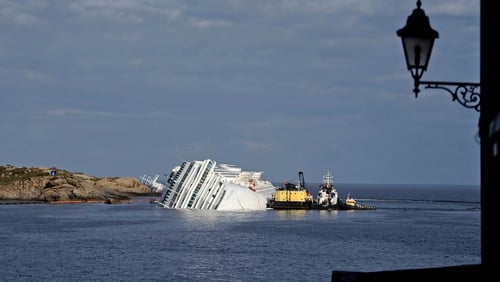The Costa Concordia hit rocks off Tuscany