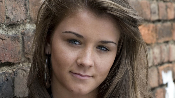 Brooke Vincent set to stay on the cobbles for the forseeable future
