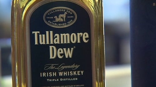 Owner of Tullamore Dew announces new whiskey distillery for the town