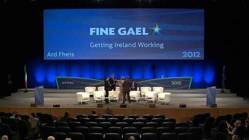 Fine Gael gains two points to 34% in the latest poll