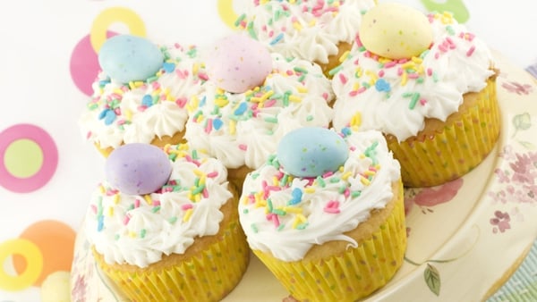 Easter Chick Fairy Cakes