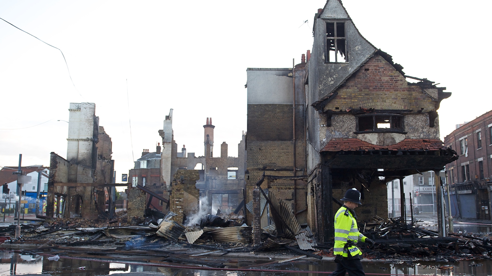 Man Jailed For Starting Fire During London Riots