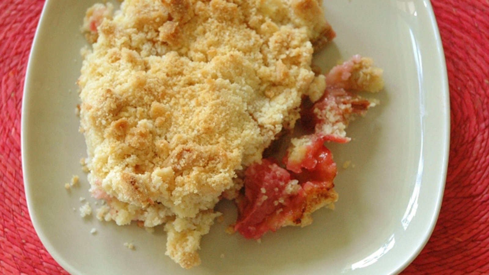 Apple and Rhubarb Crumble
