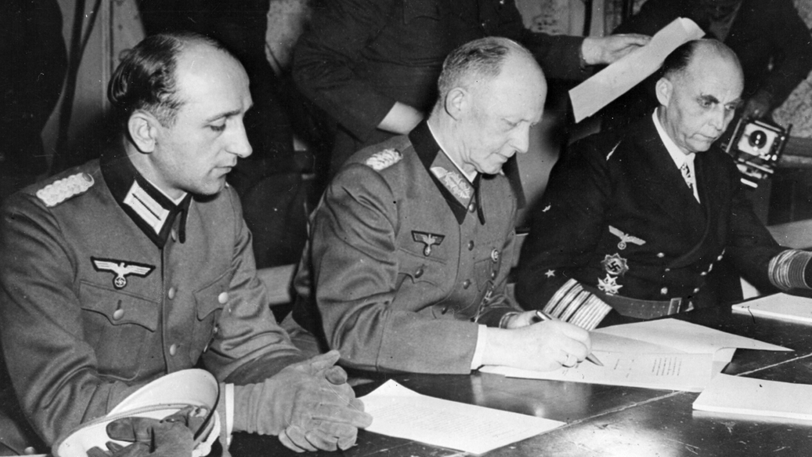 First Journalist To Report Germany S Wwii Surrender Given Apology