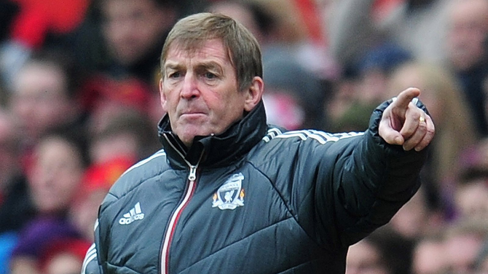 Liverpool great Kenny Dalglish accepts knighthood