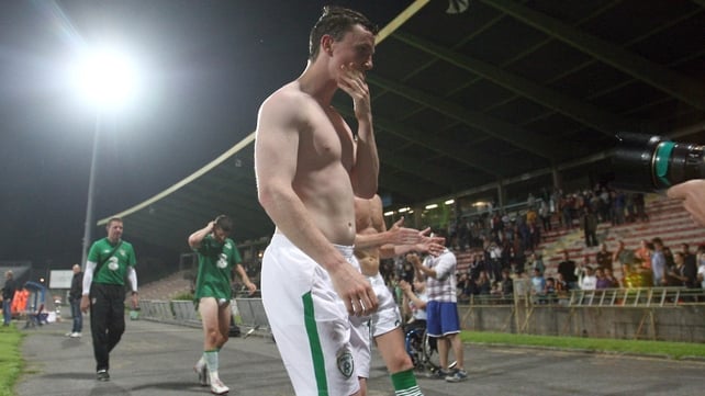 Kevin Foley leaves the field in Tuscany.