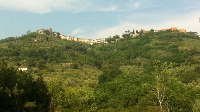 When not ligging vast quantities of vino, demolishing rounds of bruschetta and generally living la dolce vita, the Mason can be found hauling his carcass around the hills of Montecatini