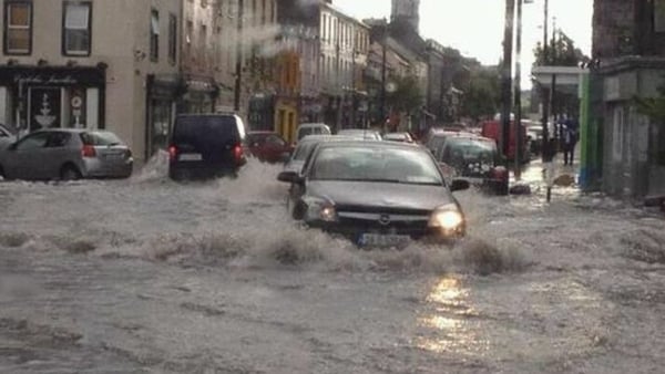 The scene in Midleton on Tuesday evening (Pic: Liam Killeen)