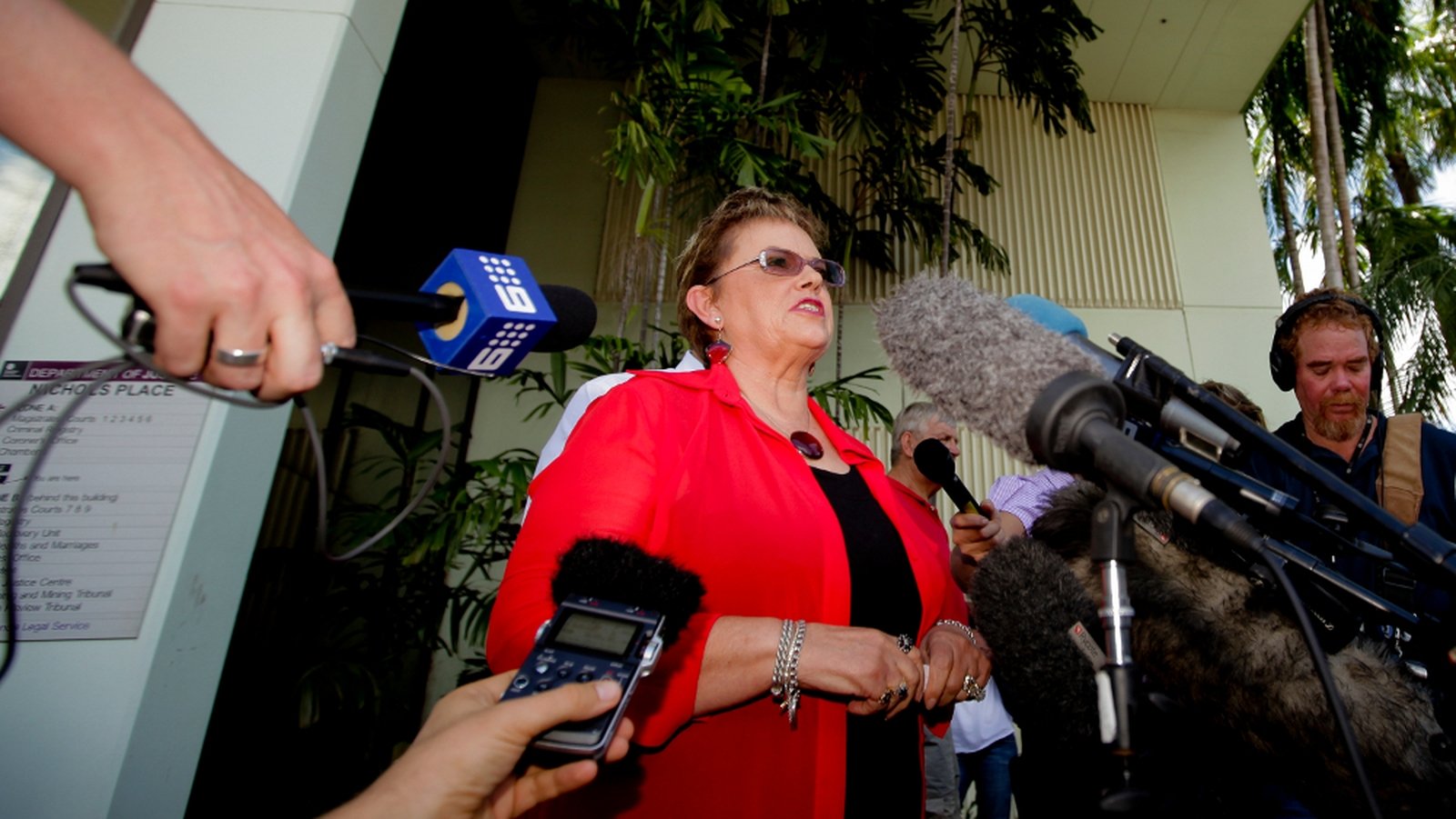 Dingo took baby in 1980 case Australian coroner