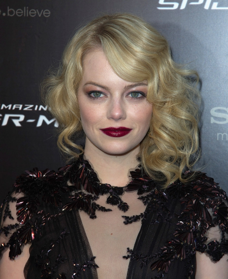 Emma Stone turns heads at Spider-Man premiere