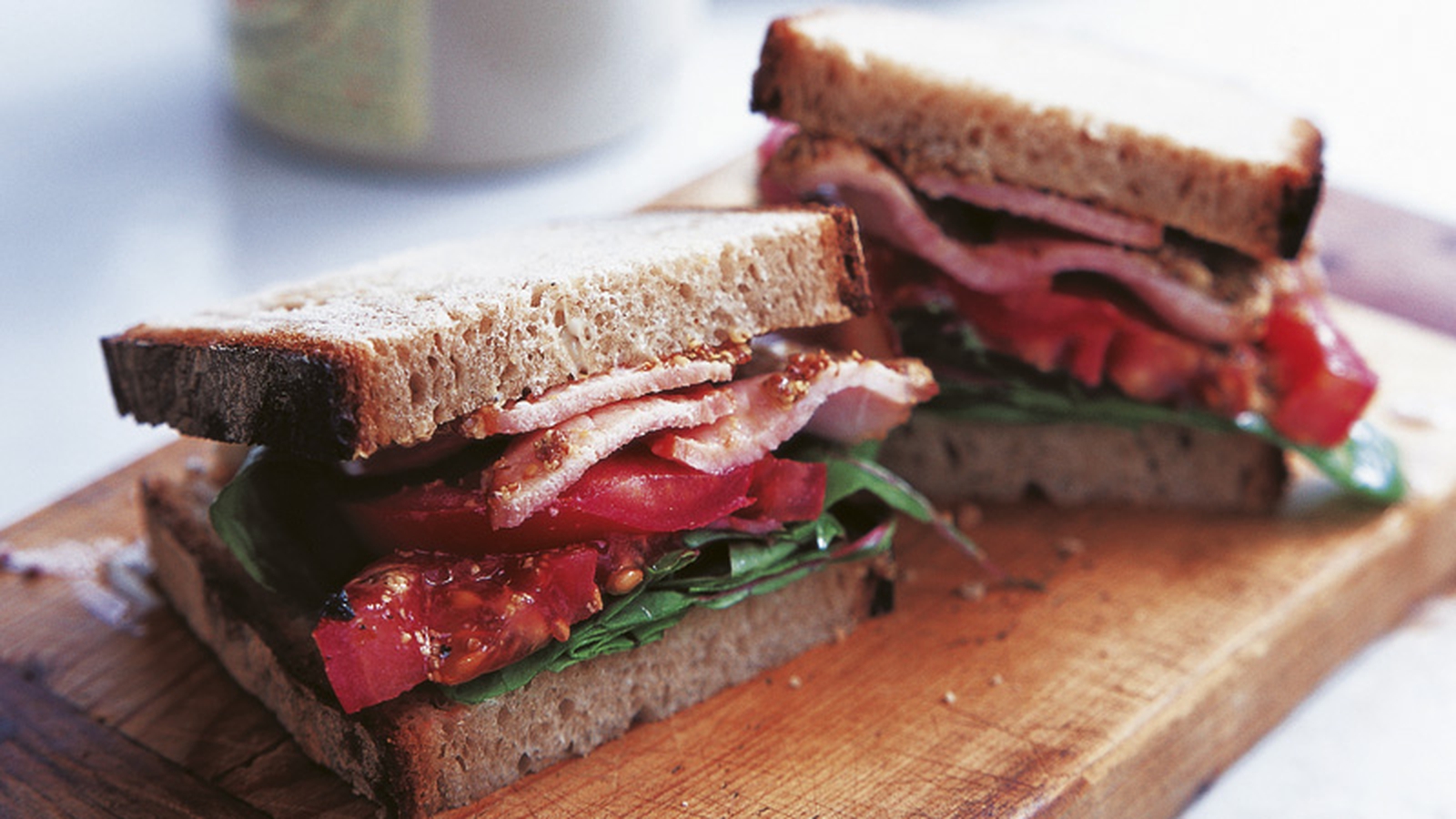 crispy bacon sandwich
