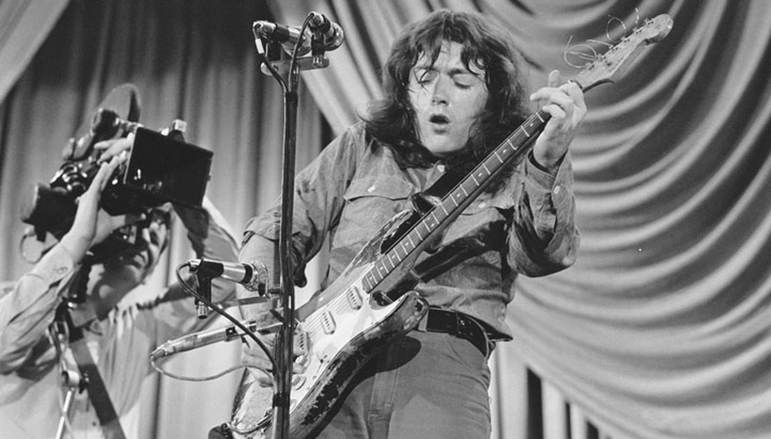 RTÉ Archives | Arts and Culture | Remembering Rory Gallagher