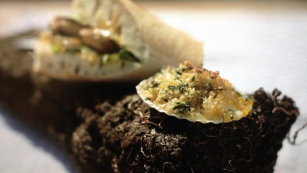 Surf 'N' Turf's Donegal Mackerel Burger with honey and mustard dressing and crab crumble