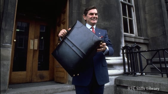 Ray MacSharry holding budget briefcase (1987) 
© RTÉ Stills Library 0713/055
