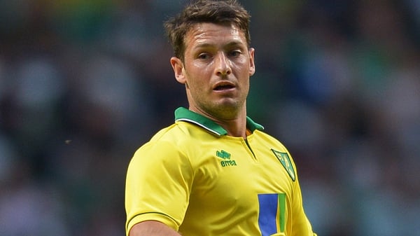 Wes Hoolahan in contention to be picked this weekend